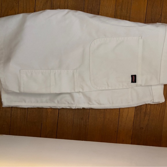 Dickies Men's White Flat Front Shorts - Picture 2 of 6